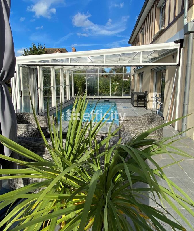 Maison - 227 m² - 7 pièces