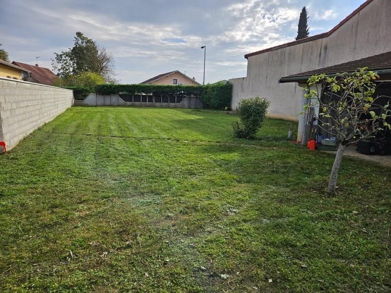 Terrain - 596 m²