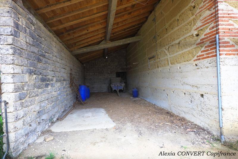 Grange - 330 m² - 4 pièces