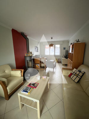 Maison - 84 m² - 4 pièces