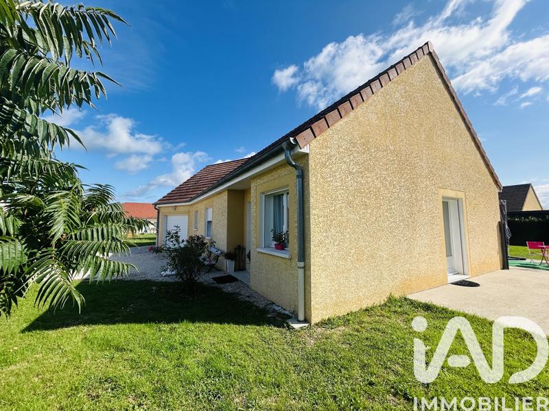 Maison - 102 m² - 4 pièces