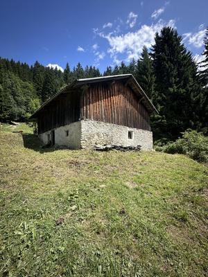 Ferme - 200 m² - 2 pièces