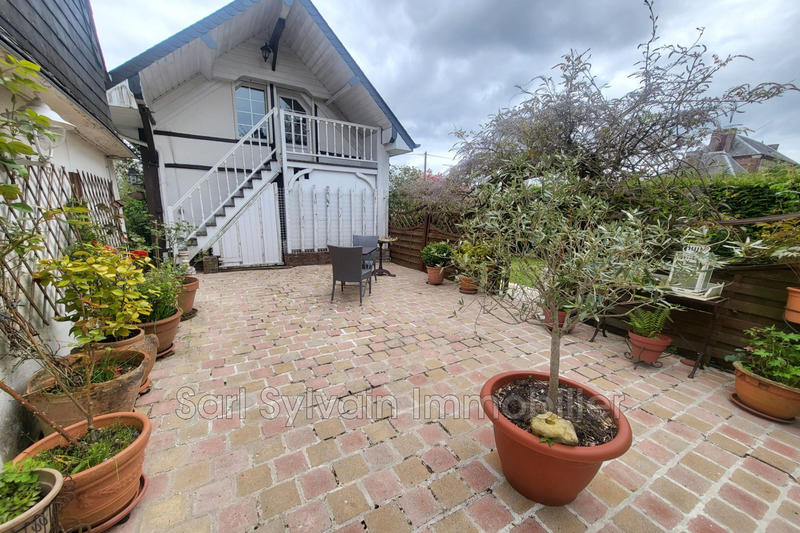 Maison - 170 m² - 9 pièces