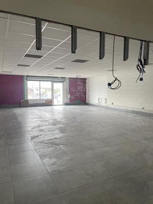 Local commercial - 115 m²