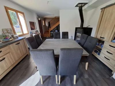 Maison - 137 m² - 9 pièces