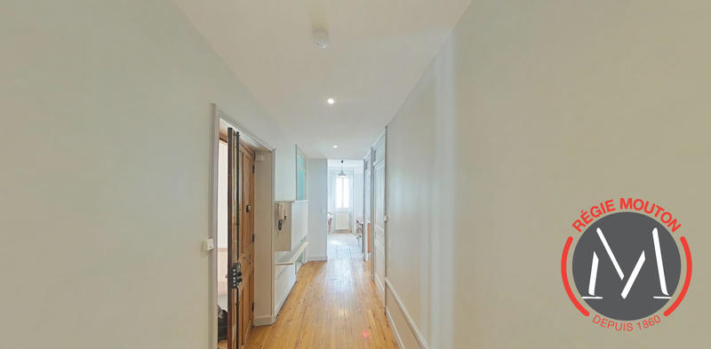 Appartement - 82 m² - 3 pièces