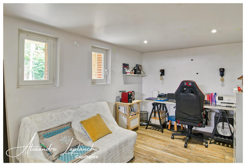 Maison - 177 m² - 7 pièces