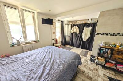 Maison en pierre - 139 m² - 7 pièces