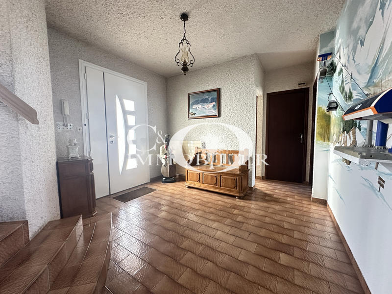 Maison - 191 m² - 7 pièces