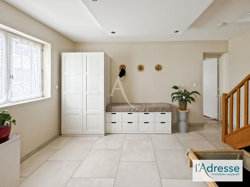 Maison - 94 m² - 6 pièces