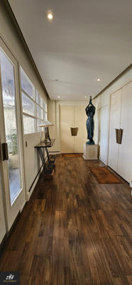 Appartement - 271 m² - 6 pièces