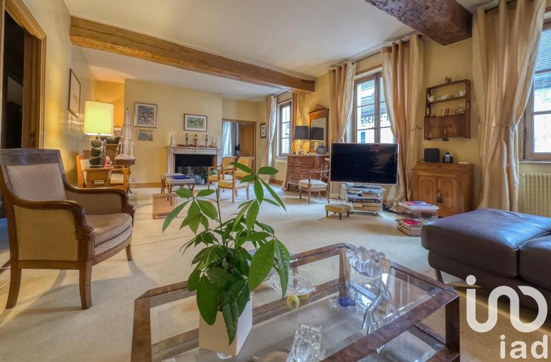 Maison - 317 m² - 10 pièces