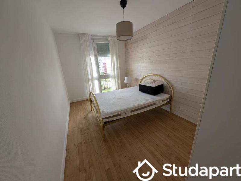 Appartement - 70 m² - 4 pièces