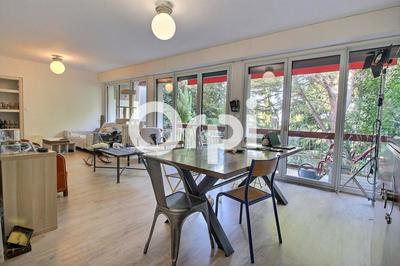 Appartement - 99 m² - 3 pièces