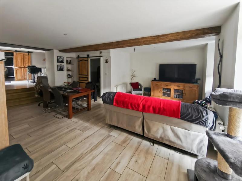 Maison - 180 m² - 7 pièces