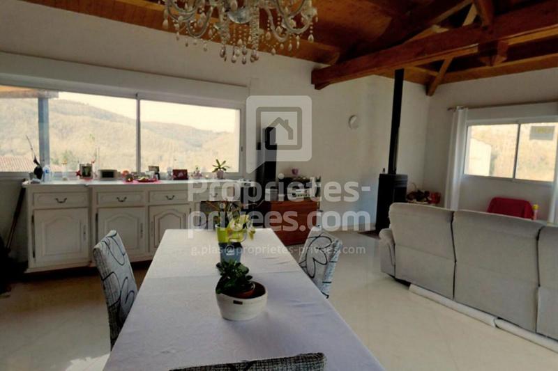 Maison - 170 m² - 5 pièces