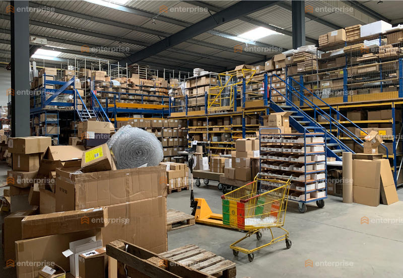 Local d'activité / Entrepôt - 4 230 m²