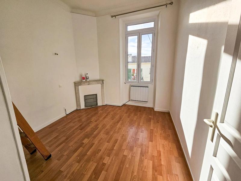 Immeuble - 243 m² - 10 pièces