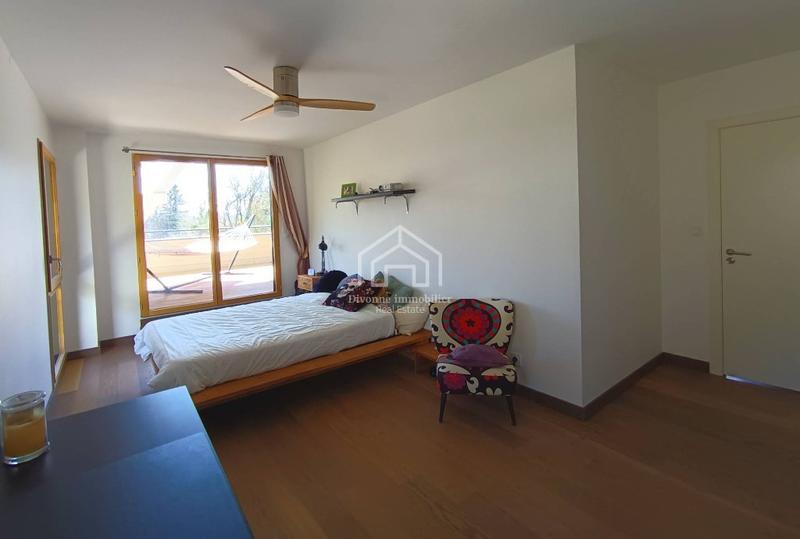 Villa - 236 m² - 5 pièces