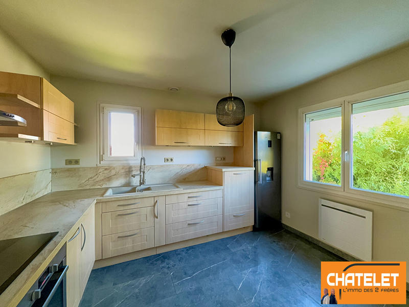 Maison - 163 m² - 7 pièces