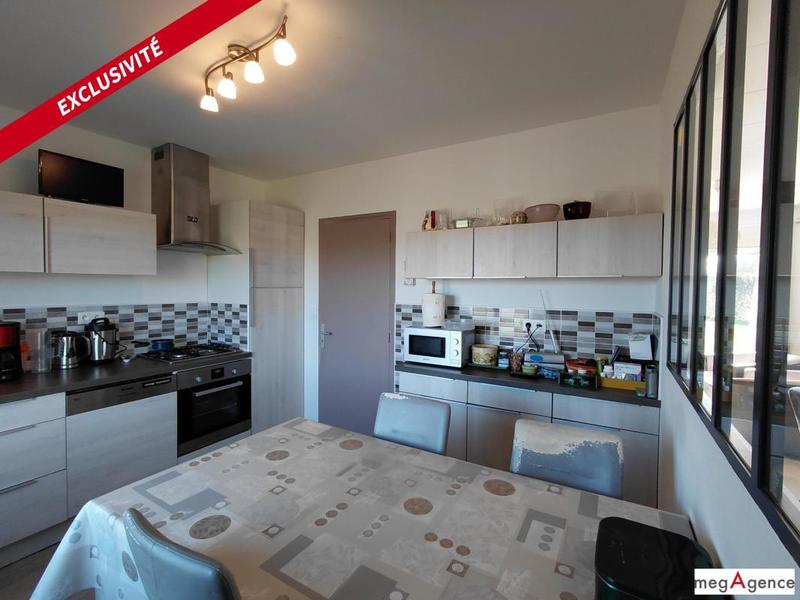 Maison traditionnelle - 83 m² - 4 pièces