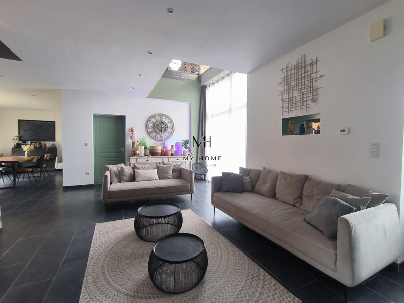 Maison - 187 m² - 7 pièces