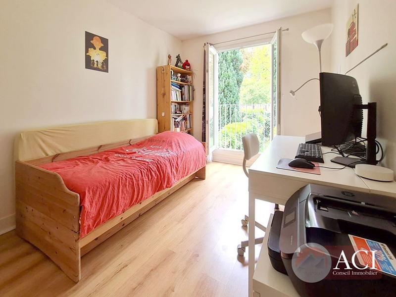 Appartement - 81 m² - 4 pièces