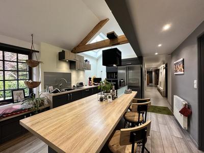 Maison ancienne - 220 m² - 7 pièces