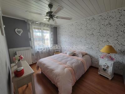 Maison - 87 m² - 5 pièces