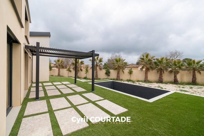 Maison - 159 m² - 3 pièces