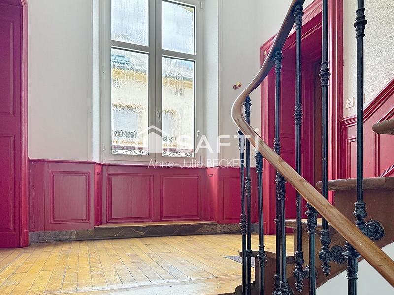 Appartement - 110 m² - 6 pièces