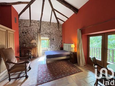 Maison - 210 m² - 7 pièces