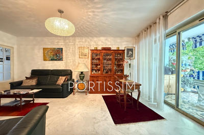 Appartement - 94 m² - 4 pièces