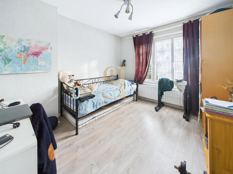 Maison - 140 m² - 7 pièces