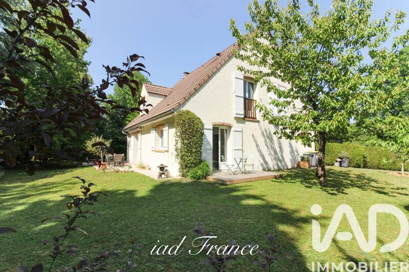Maison - 169 m² - 8 pièces