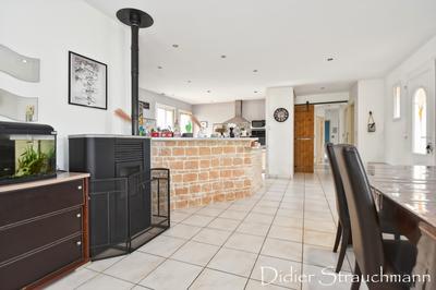 Maison - 167 m² - 6 pièces