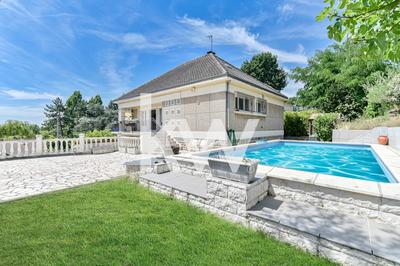 Maison - 135 m² - 8 pièces