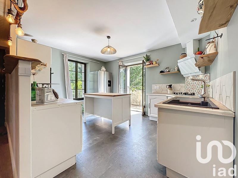 Maison - 157 m² - 9 pièces