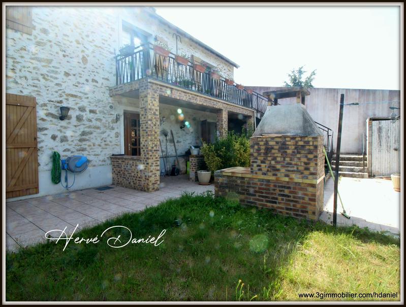 Maison en pierre - 181 m² - 7 pièces