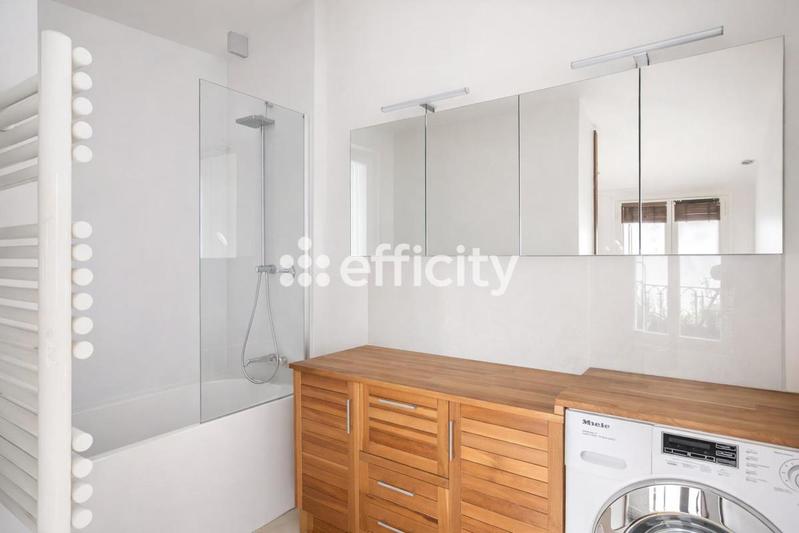 Appartement - 75 m² - 3 pièces