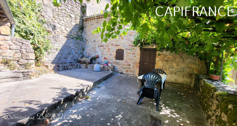 Maison - 100 m² - 3 pièces