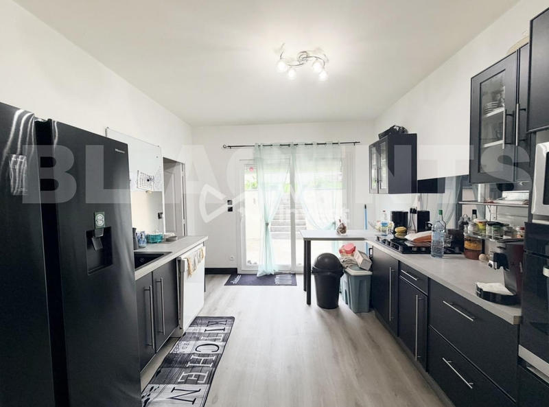 Maison - 101 m² - 5 pièces