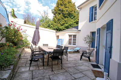 Maison - 291 m² - 11 pièces