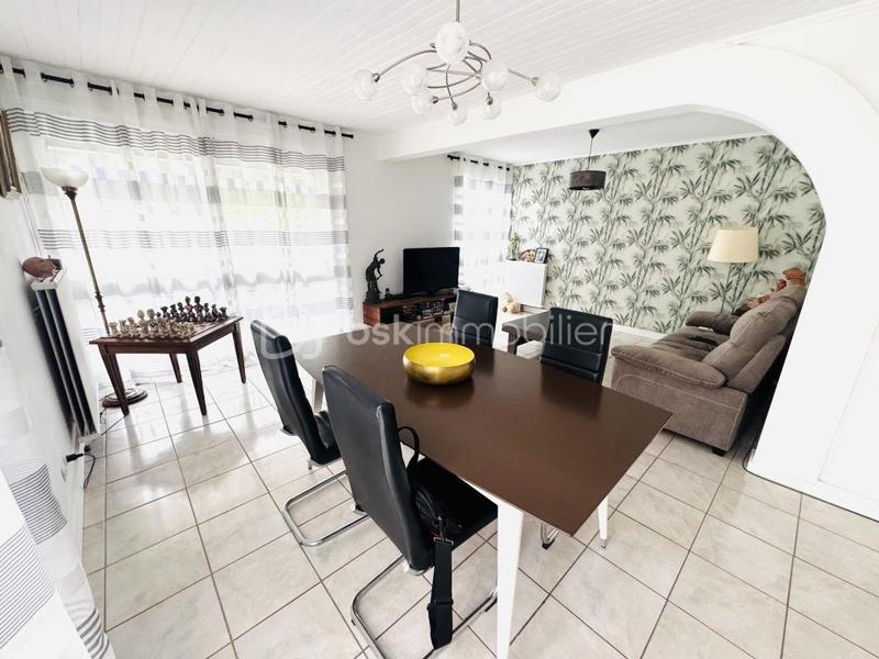 Villa - 90 m² - 4 pièces