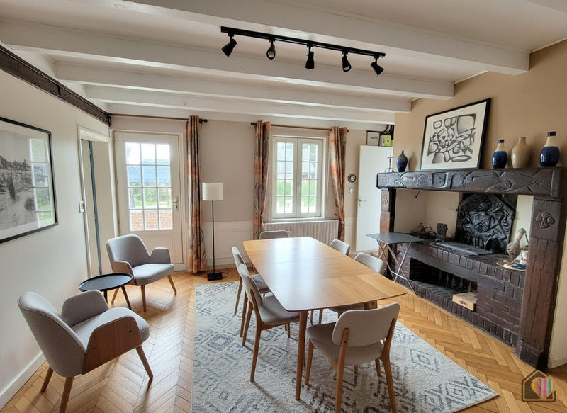 Maison - 150 m² - 12 pièces