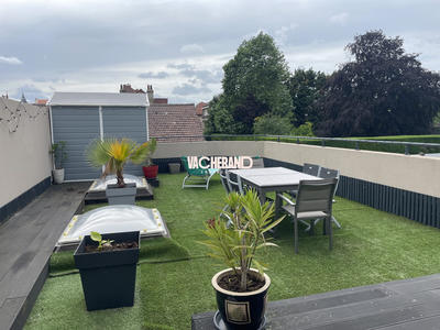 Maison contemporaine - 203 m² - 5 pièces