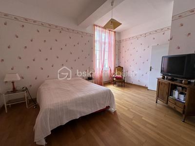 Corps de ferme - 202 m² - 7 pièces