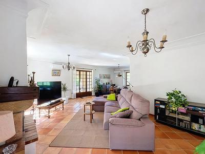 Maison - 160 m² - 2 pièces