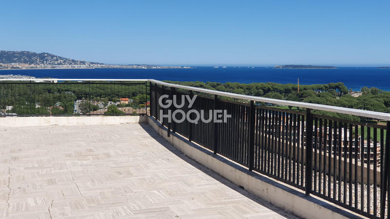 Appartement - 190 m² - 5 pièces