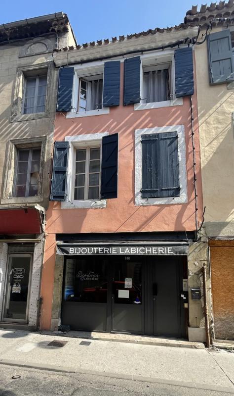 Immeuble - 140 m² - 3 pièces